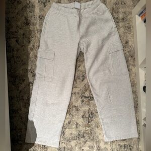 Aritzia Mega Fit Cargo Sweatpants
